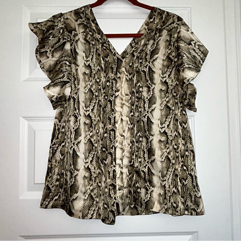 Sanctuary Ruffle Cap Sleeve Snake Skin Print Blouse Top